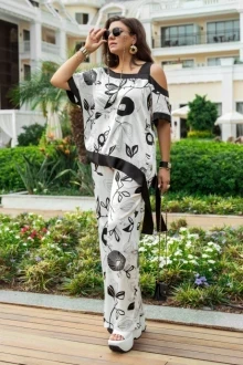 Летний брючный костюм Vittoria Queen 20693 дизайн цветы черный+белый двойка