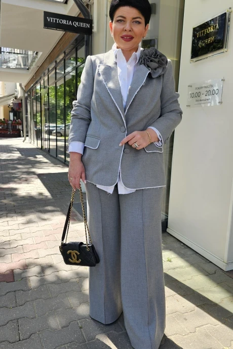 Vittoria Queen 23333