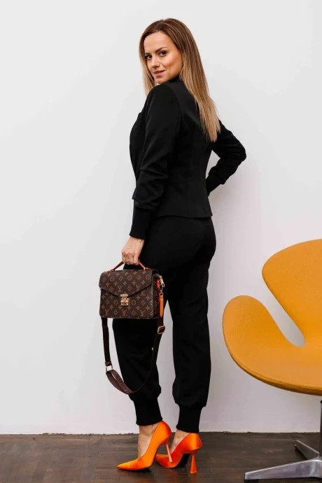 AURA of the day 1095