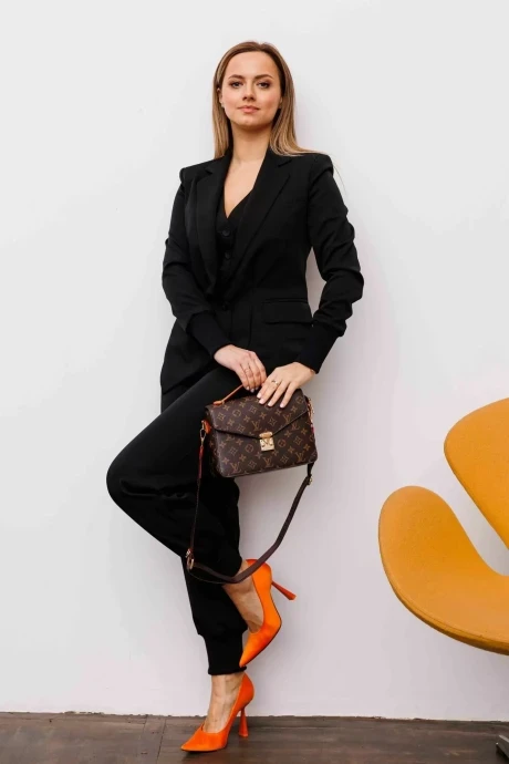 AURA of the day 1095