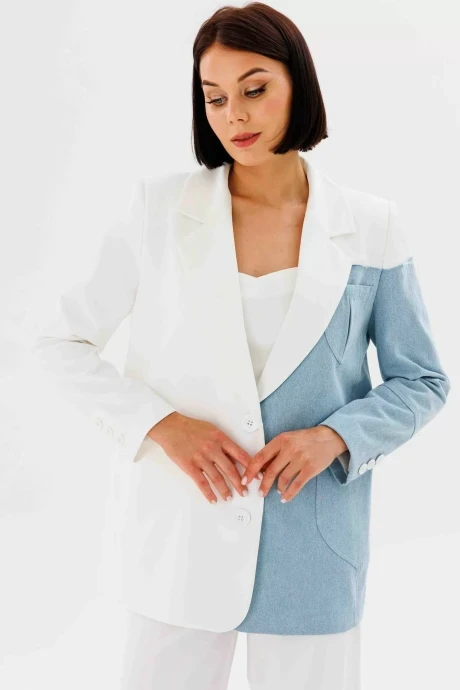 AURA of the day 1105