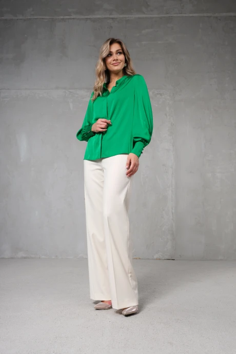 Erika Laurent C-104-2