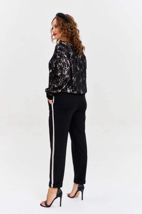 AVE RARA 4157
